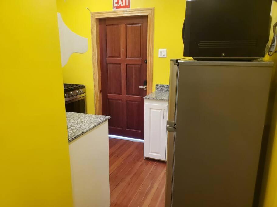 Upstairs 2 Bedroom Avalon Regia Apartment Georgetown Exterior foto